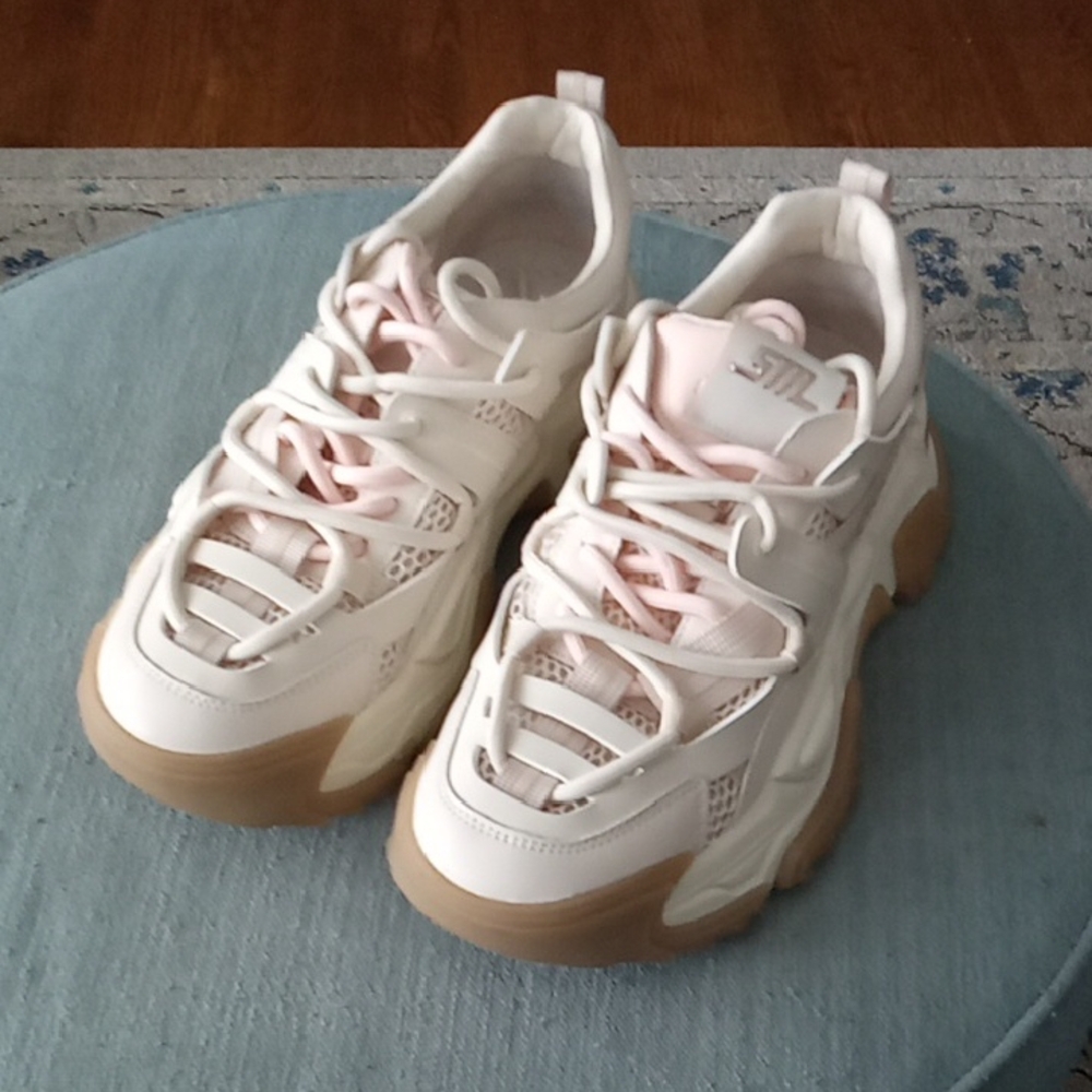 Steve Madden women's sneakers-USED
